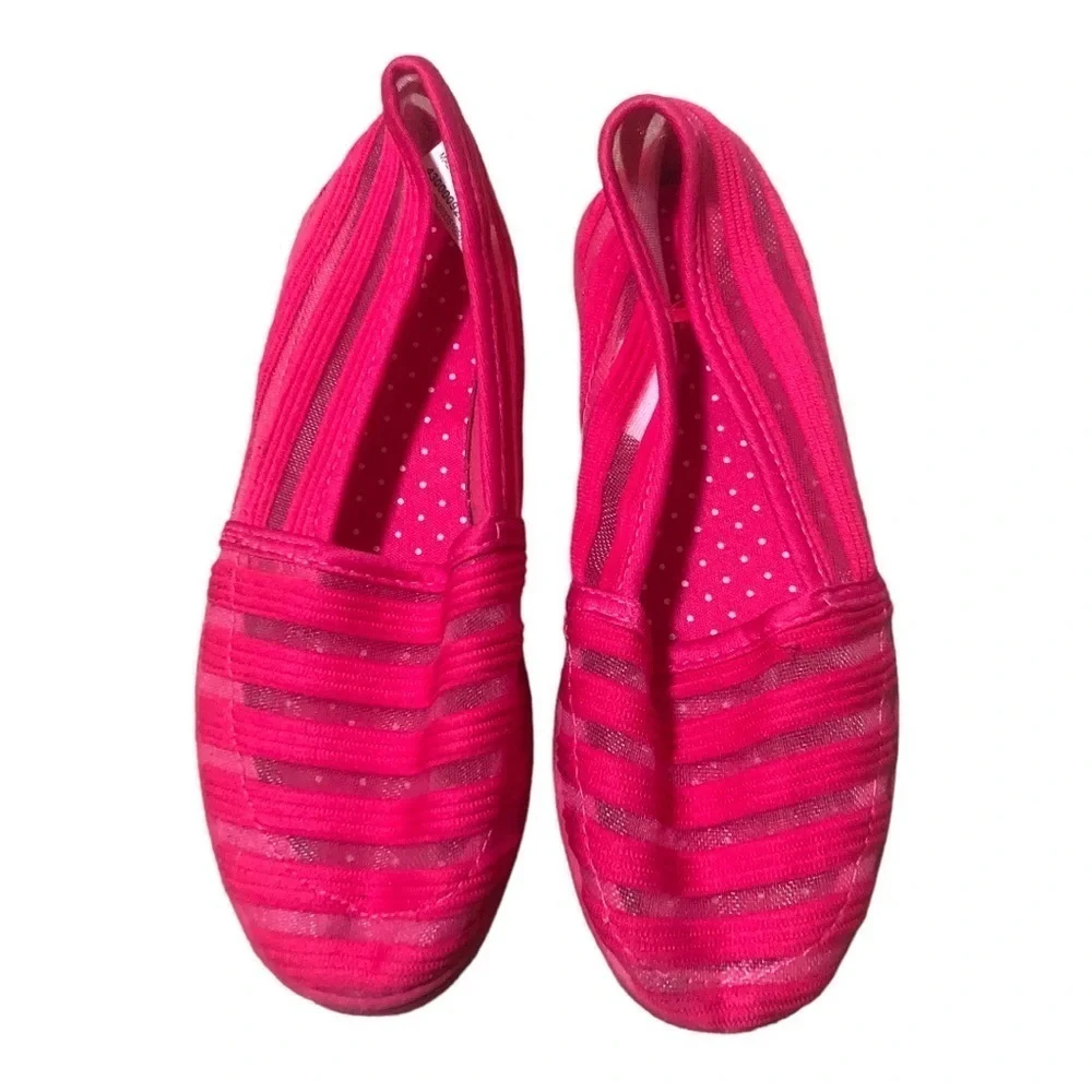 Beautiful Girl flat hot pink Size 2 in Excellent Used Condition